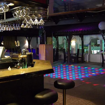 Hotel Kestikarhu 3*